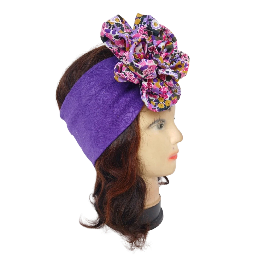 Bandeau violet avec fleur