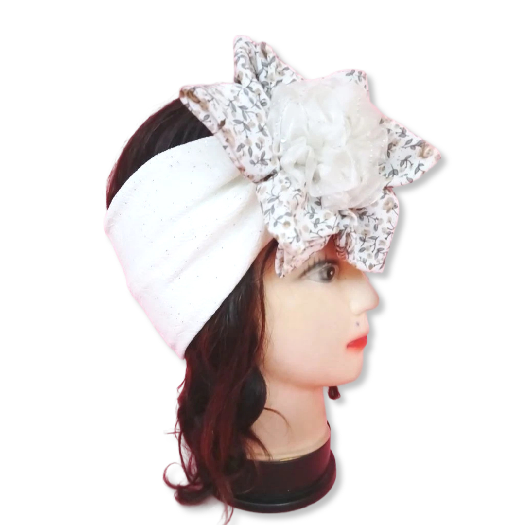 Bandeau blanc avec fleur