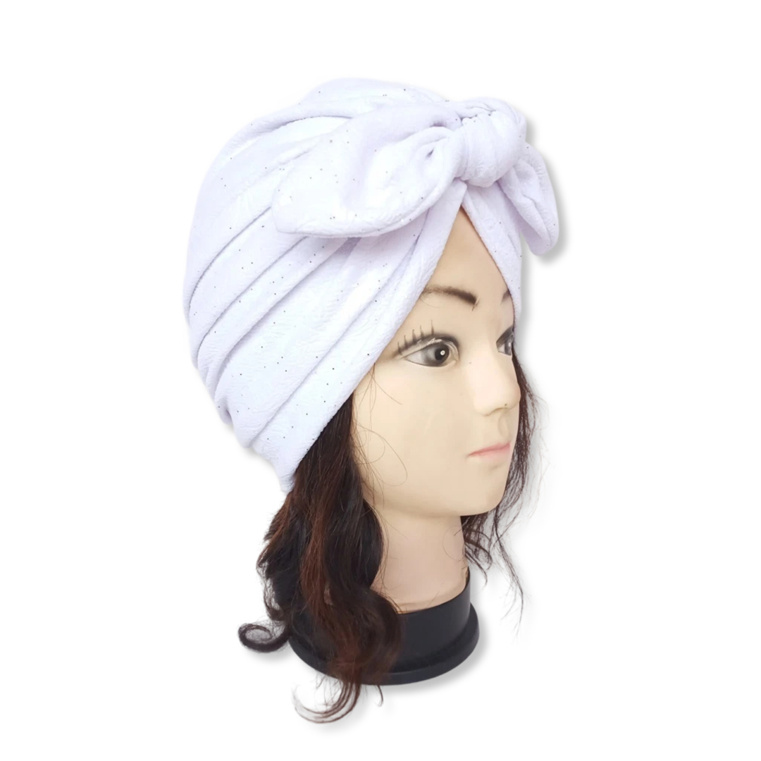 Turban blanc avec noeud