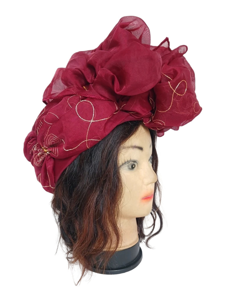 Chapeau mousseline bordeau