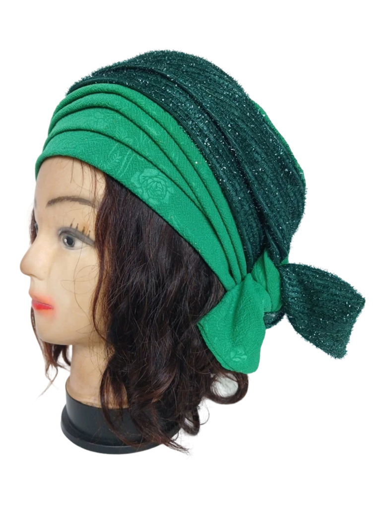 Turban vert avec attache