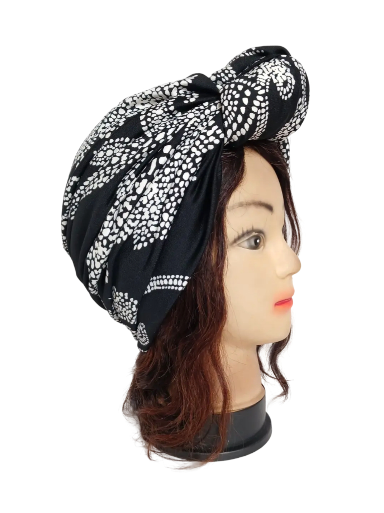 Turban noir à motif avec noeud